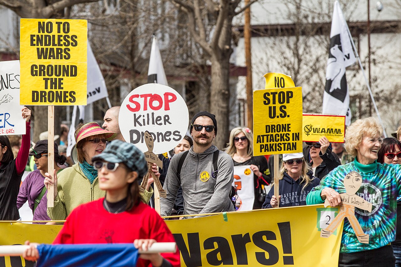 Протест проти "дронів-вбивць" у Міннеаполісі, 5 травня 2013 року
