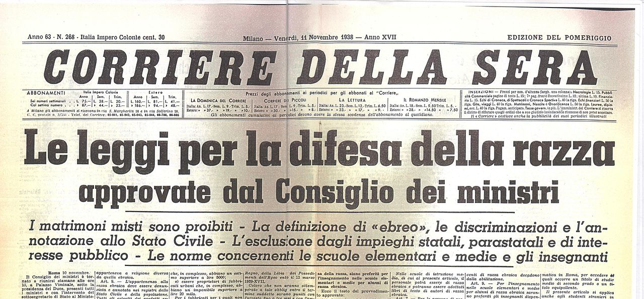 Strona tytułowa włoskiej gazety Corriere della Sera z 11 listopada 1938 r., ogłaszająca „Prawa w obronie rasy zatwierdzone przez Radę Ministrów”.