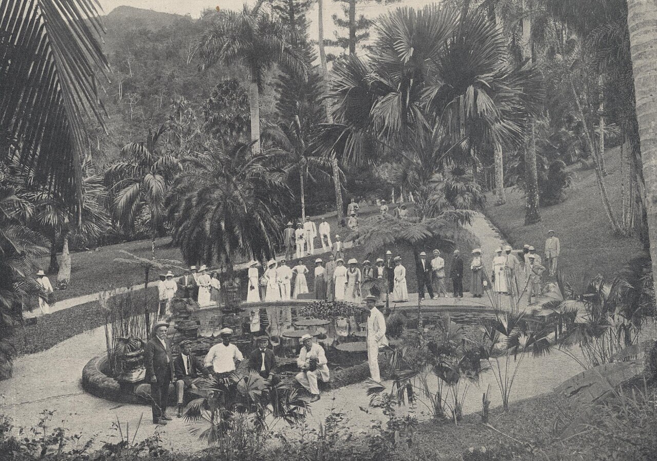 Company staff pose for a tourism promotion photograph in Jamaica, part of United Fruit's extensive public relations effort to craft a positive international image.