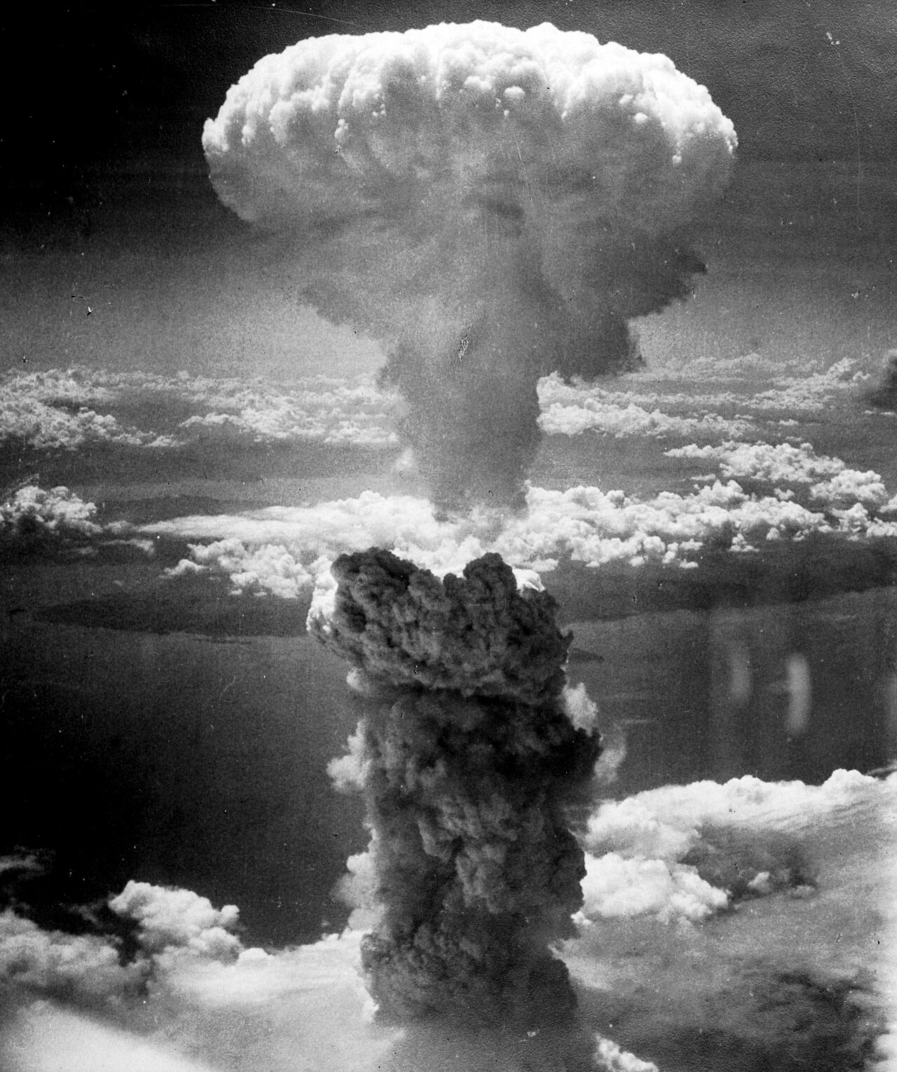 The mushroom cloud over Nagasaki. The fissile core of the weapon was manufactured using high-grade uranium extracted from the Shinkolobwe mine in the Belgian Congo.