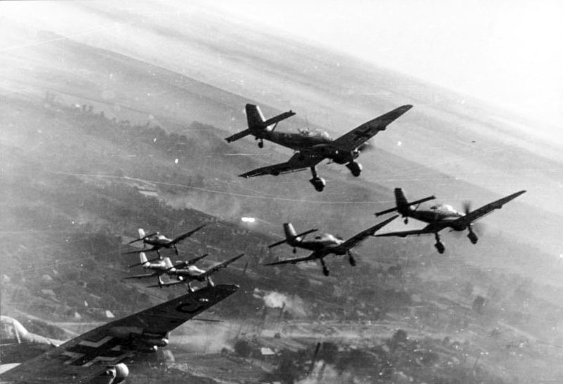 Decolonising the Ledger: World War II, Imperial Extraction and Holocaust Memory